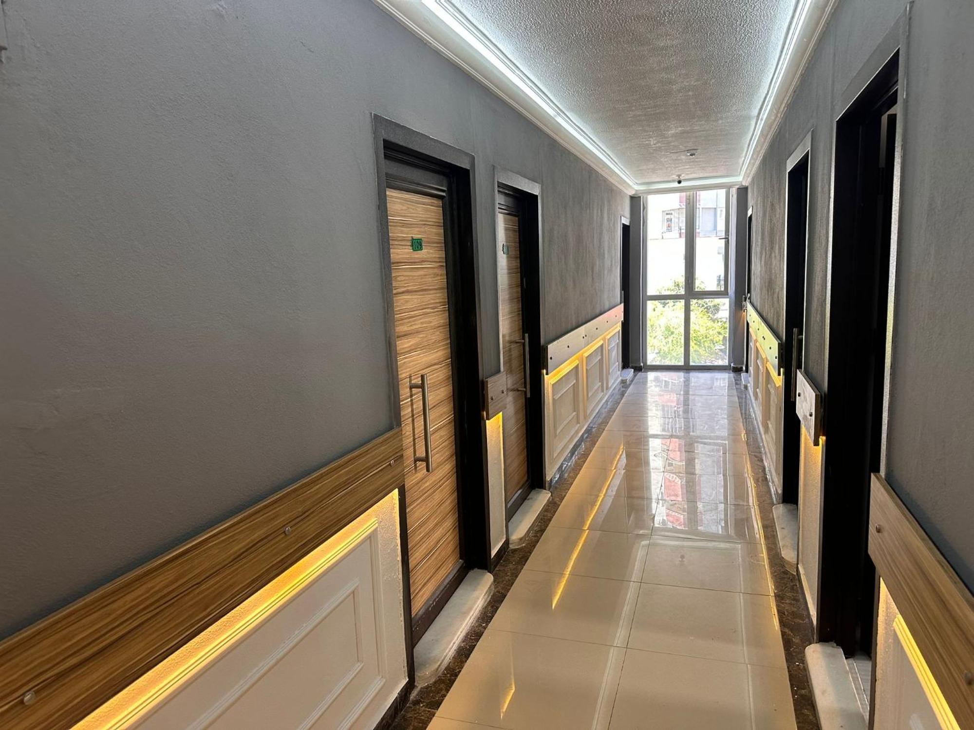 Royal Ezel Hotel アンタルヤ エクステリア 写真